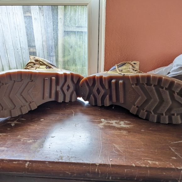 Palladium Waterproof Hiking / All-Weather Boots 🥾 - Picture 5 of 6